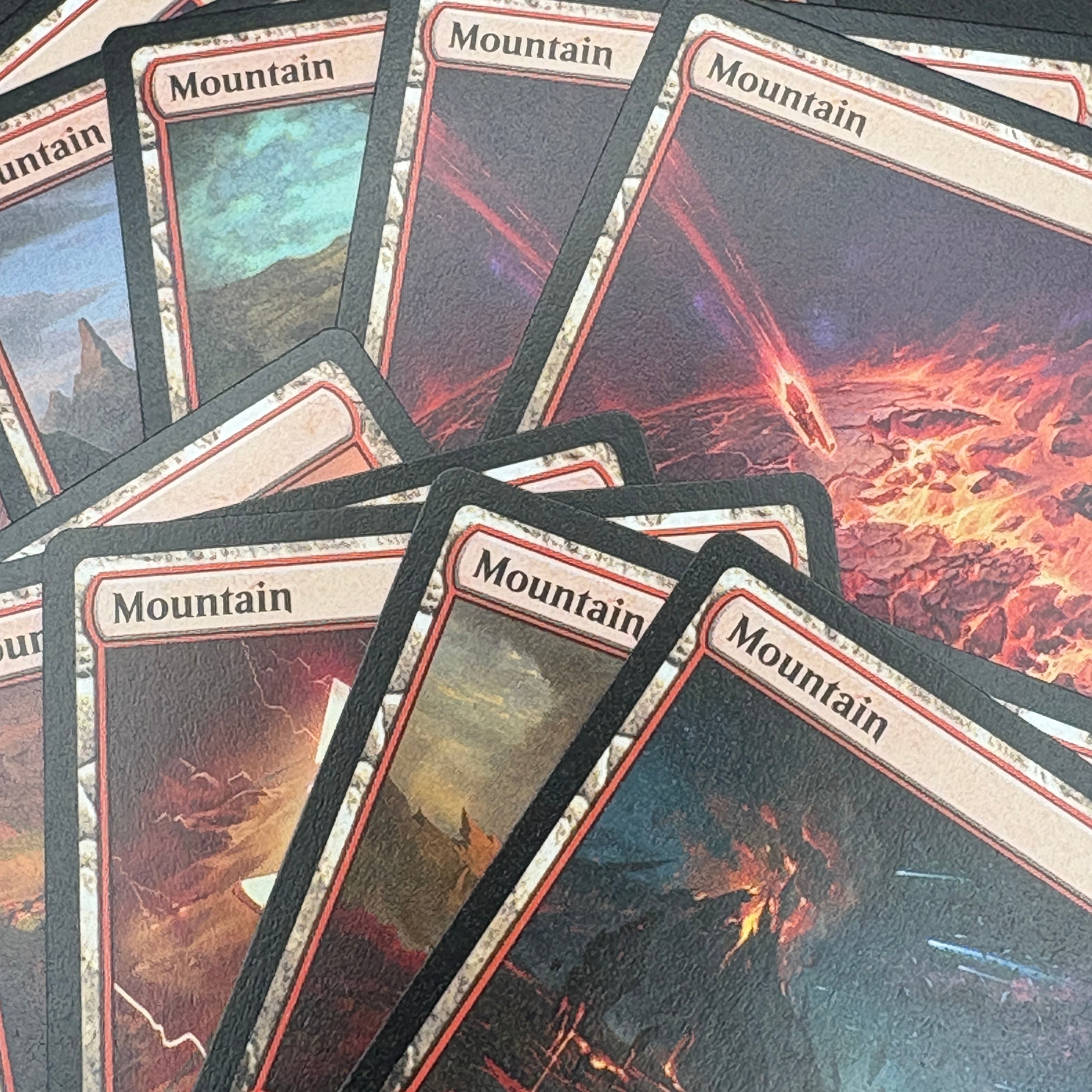 Magic: The Gathering Länder / Mana Karten – 10er Pack (Eine Farbe, gemischt, DE/EN)