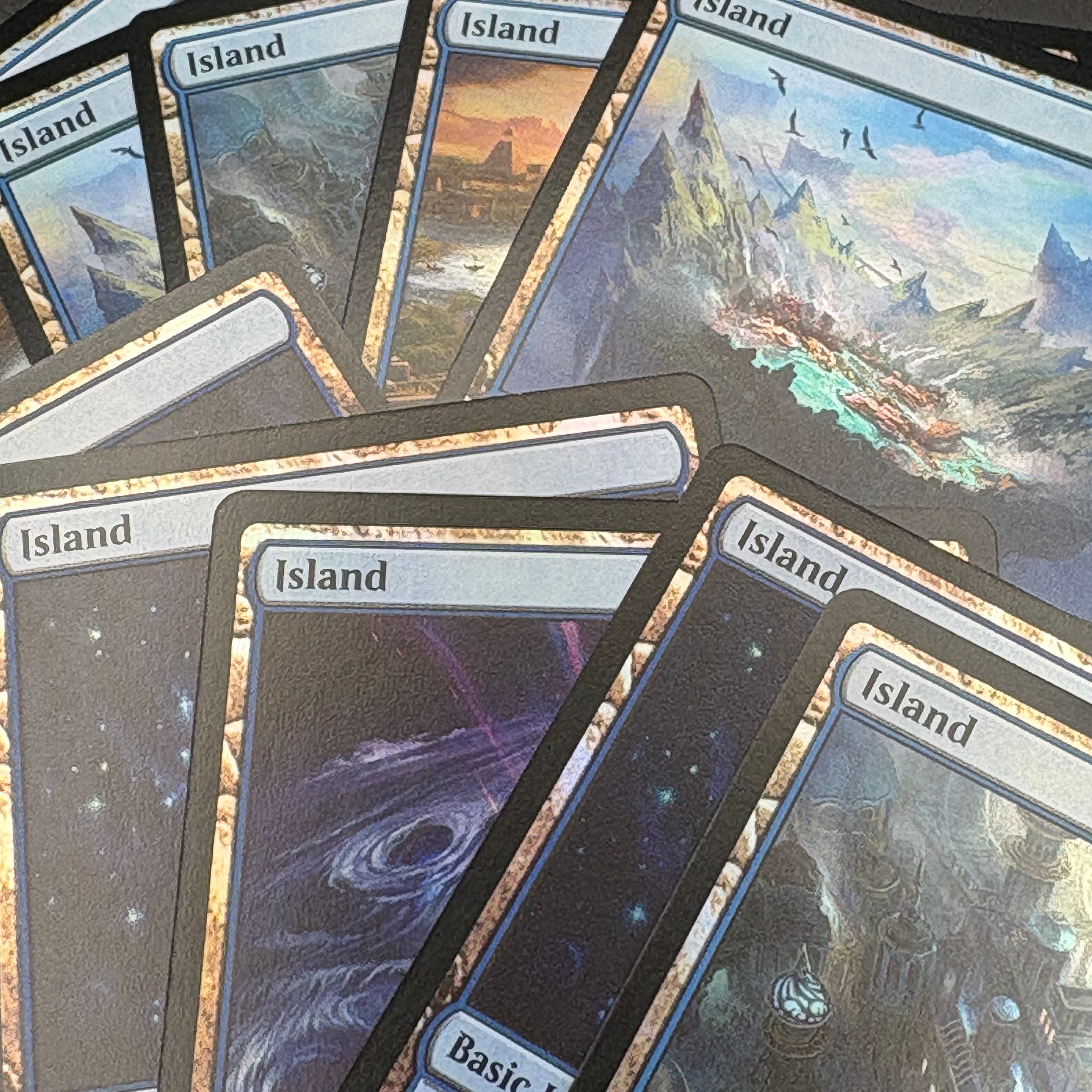 Magic: The Gathering Foil Länder / Mana Karten – 10er Pack (Eine Farbe, gemischt, DE/EN)